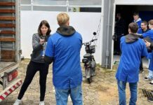 Indústrias de SC promovem doação de móveis e equipamentos de informática