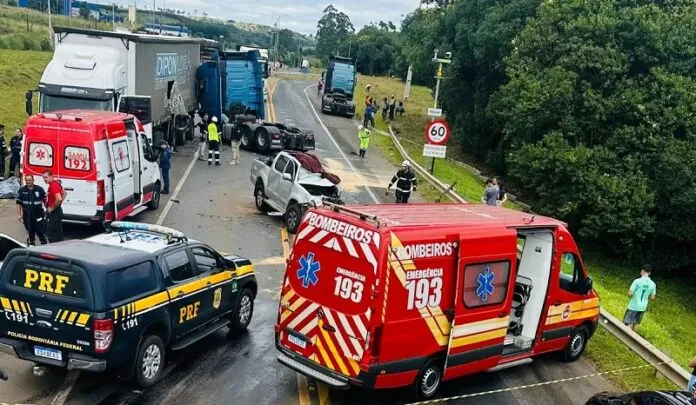 Acidente deixa um morto e fecha trecho na BR-116 em Lages