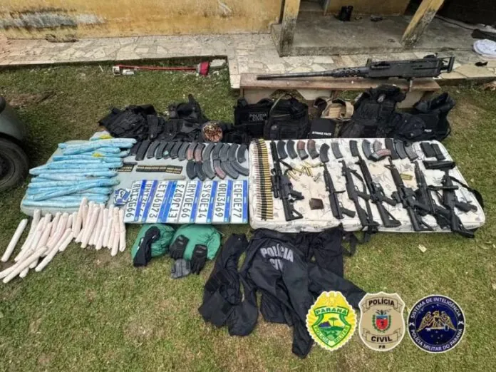 Polícia encontra arsenal de guerra em operação no Paraná