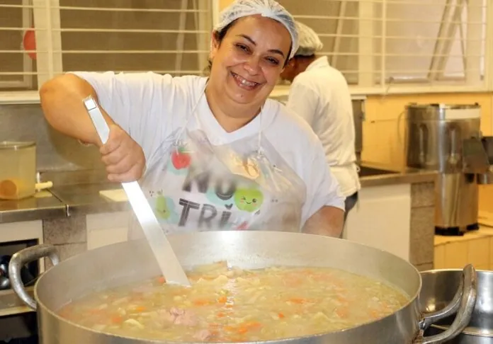 Alimentação no Hospital Maice é importante aliada no tratamento do paciente