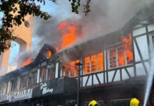 Saiba mais sobre o incêndio que atingiu a Rua XV em Blumenau