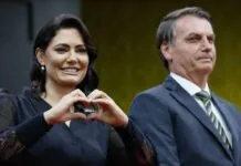 Bolsonaro fala de Michelle como candidata à Presidência em 2026