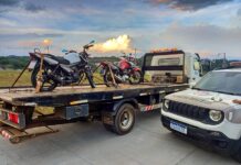 Polícia Militar recolhe motos e autua condutores por manobras perigosas