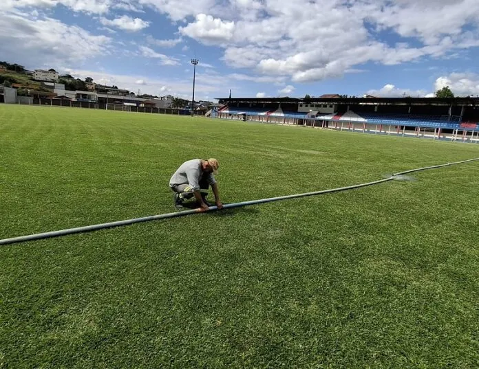 Praças esportivas de Caçador recebem manutenção