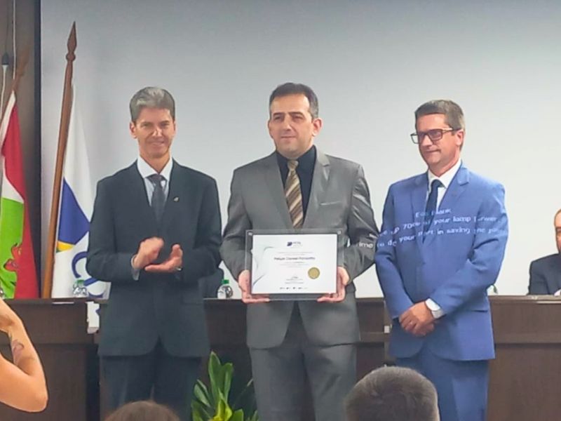 Felipe Parizzotto assume presidência da CDL de Videira