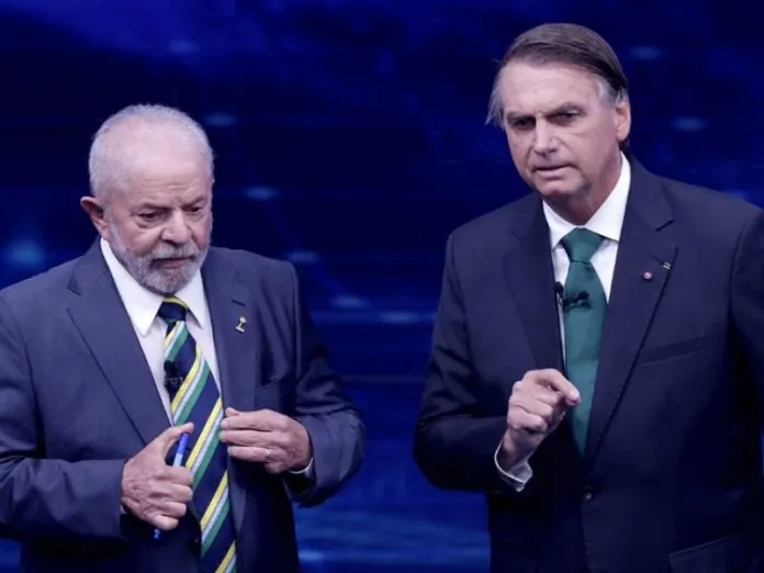 Pesquisa aponta que Jair Bolsonaro ganharia do Lula na corrida presidencial