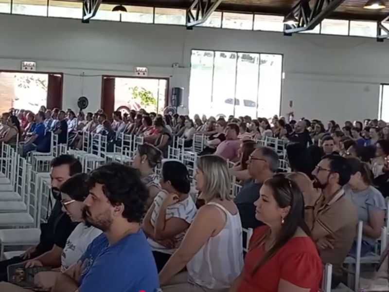 Mais de 400 professores estaduais participam de encontro de formação em Videira