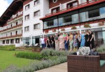 Estudantes da Uniarp realizam visita técnica no Hotel Renar