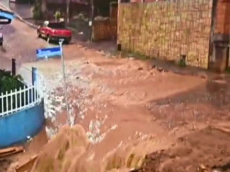 Temporal e granizo causam estragos em cidades do Meio-Oeste