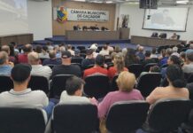 Agricultores lotam plenário da Câmara para pedir melhorias nas estradas