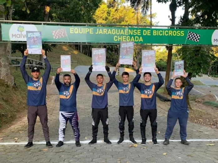 Equipe de Videira conquista ouro na Copa Verão de Bicicross