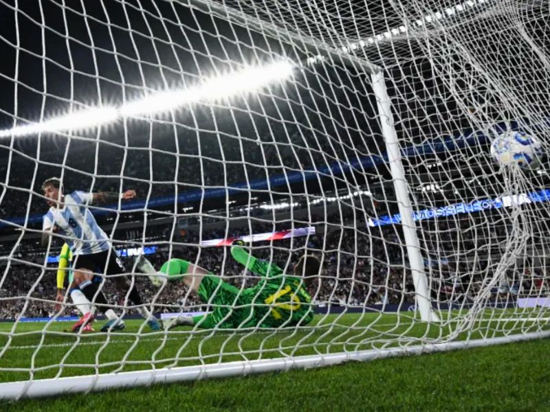 Brasil perde para a Argentina e complica situação nas Eliminatórias