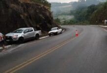 Idoso fica ferido em capotamento de caminhonete em Tangará