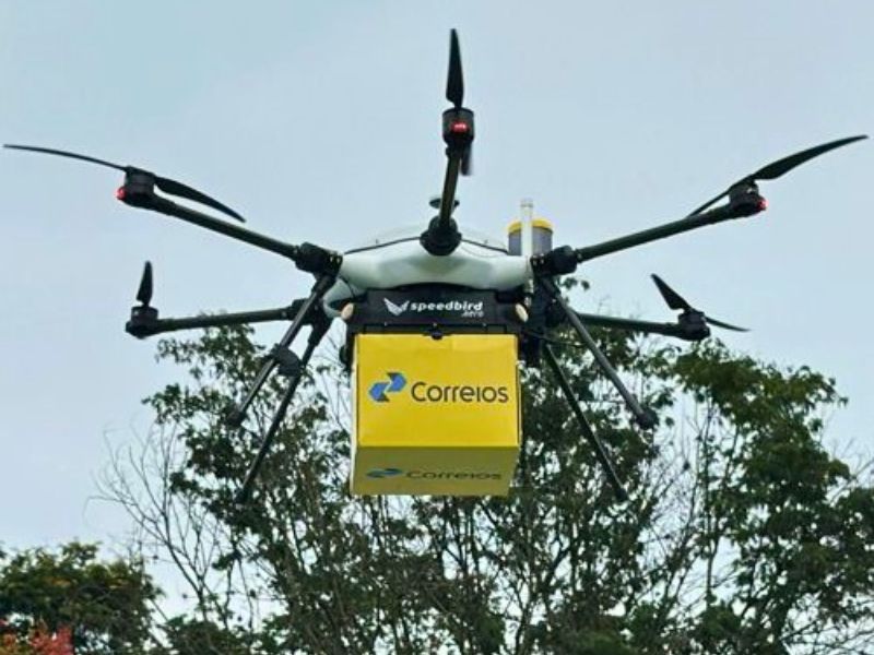 Correios realiza a primeira entrega por drone