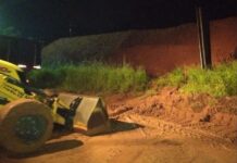 Deslizamento de terra na SC-135 mobiliza Defesa Civil em Videira