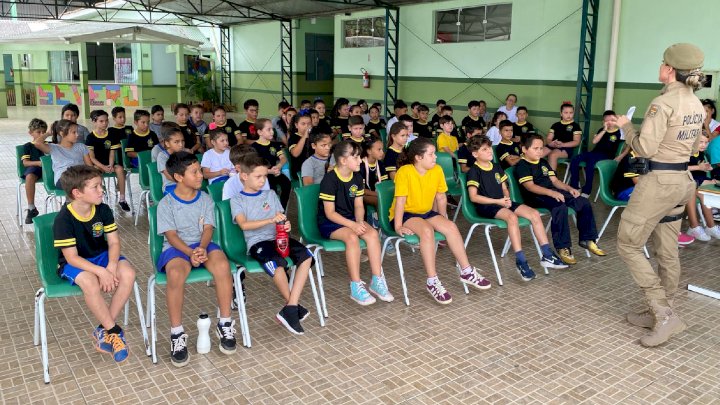 Polícia Militar inicia Programa Estudante Cidadão em escola de Canoinhas