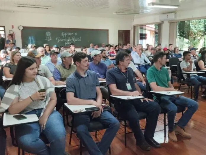 Epagri realiza aula inaugural do programa Jovem Rural em Videira