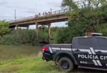 Criança morre após ser arremessada de ponte pelo próprio pai