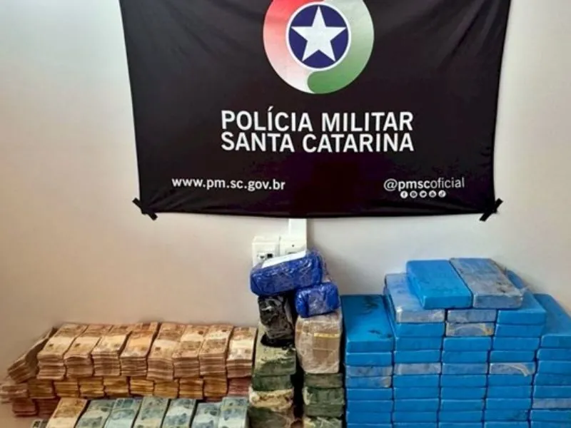 Idoso é preso com mais de R$ 810 mil em dinheiro e 60 kg de drogas em SC