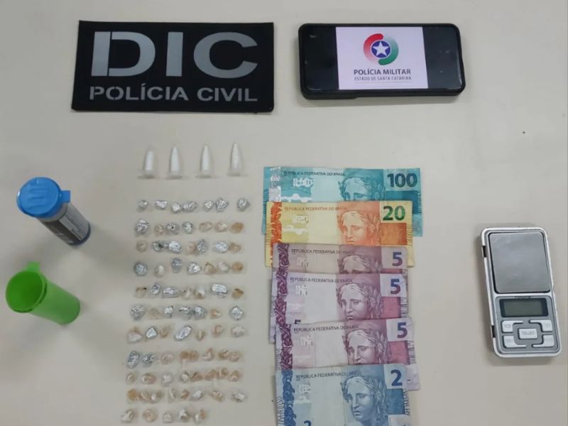 Adolescentes e 78 pedras de crack são apreendidos em Videira