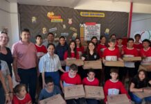 Rio das Antas inicia a distribuição de kits escolares para alunos