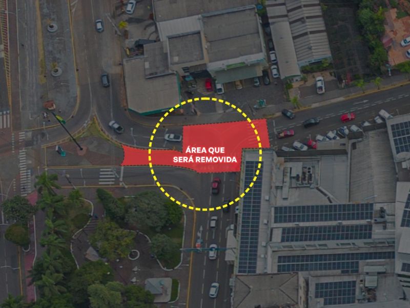 Inícia a remoção do canteiro central e calçada elevada em Videira