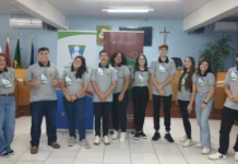 Vereadores Mirins de Videira participam de seminário estadual sobre cidadania