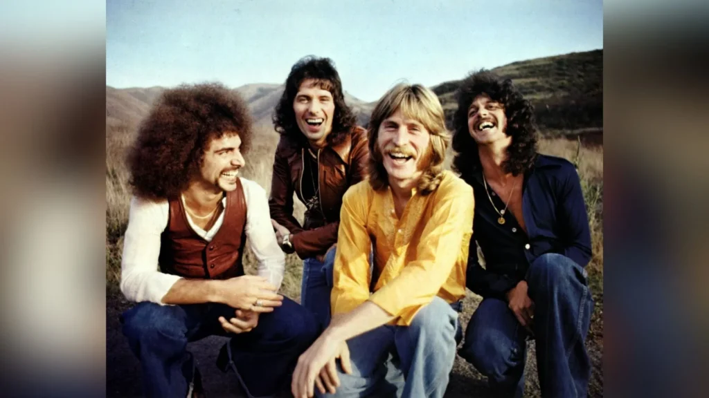 Toda banda precisa começar por algum lugar, o Journey começou no Rock Progressivo