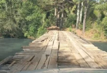 Ponte entre Macieira e Caçador segue sem reparos e preocupa moradores
