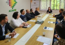 Representatividade empresarial é tema de encontro entre ACIAV e ACIC