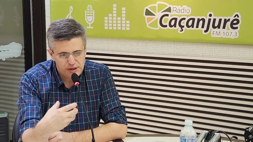 Alencar Mendes destaca avanços em 100 dias de mandato