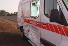 Mulher morre em colisão entre ambulância e caminhão