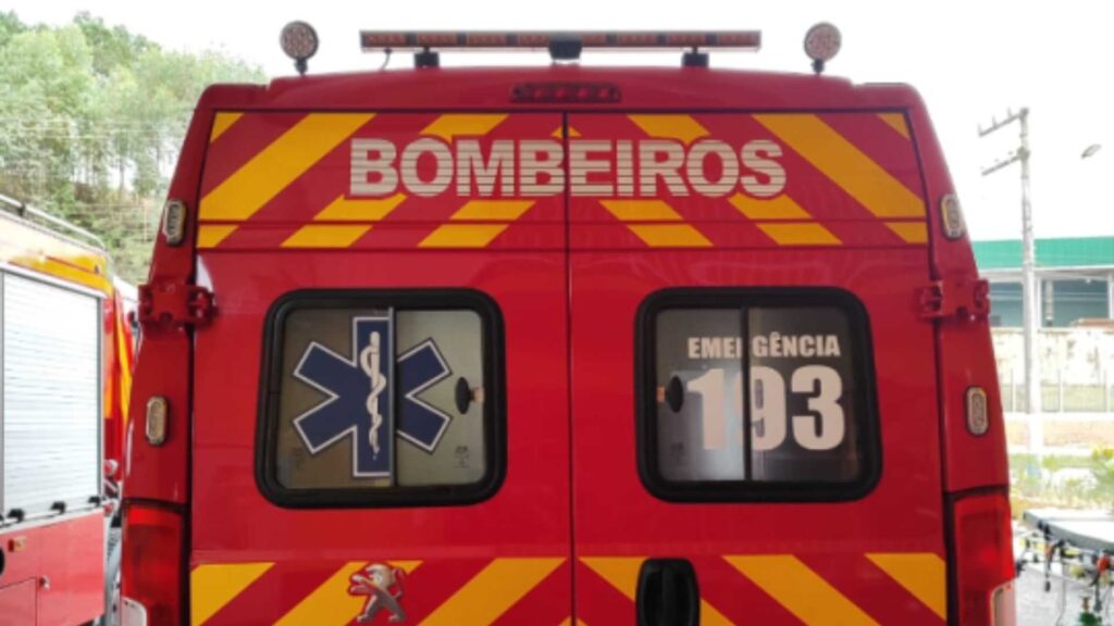 Homem cai de caminhão e fica gravemente ferido em Rio das Antas