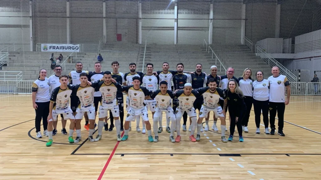 Caçador Futsal vence e garante vaga na semifinal da Olifrai