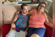 Mãe faz faculdade após os 40 anos para desvendar o autismo do filho