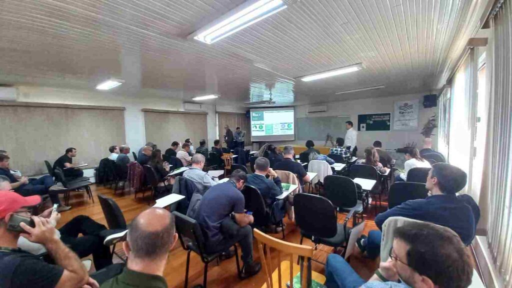 Encontro da Epagri reúne profissionais da fruticultura catarinense