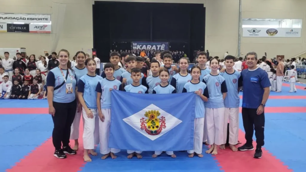 Karatê de Videira se destaca no Estadual e conquista ouro, prata e bronze