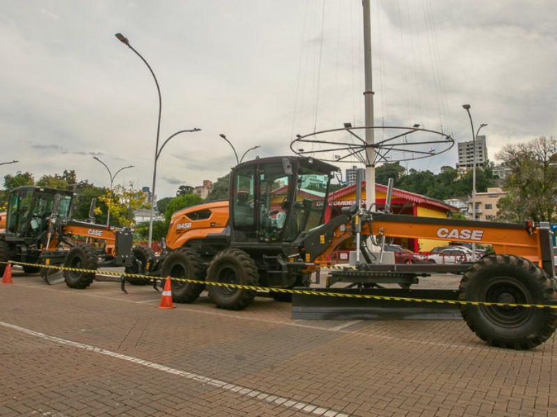 Prefeitura de Videira investe R$ 2,2 milhões em novos maquinários