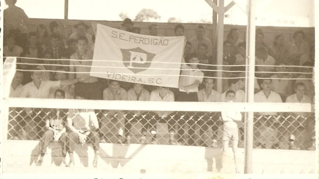 Há 57 anos, SE Perdigão fazia história no futebol catarinense