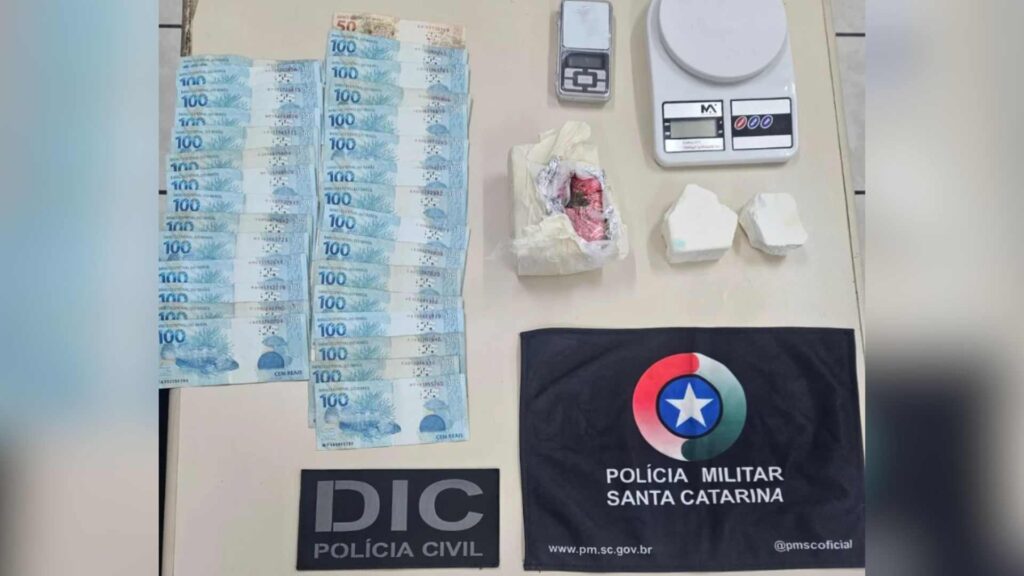 Casal é preso em Videira durante ação contra tráfico de drogas