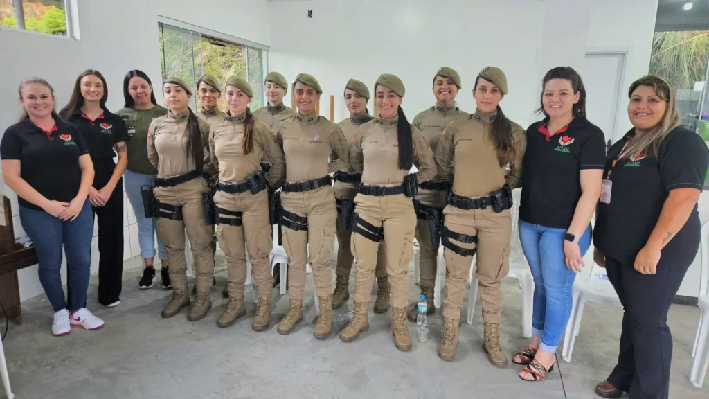 Policiais de Caçador recebem instrução sobre Rede Catarina