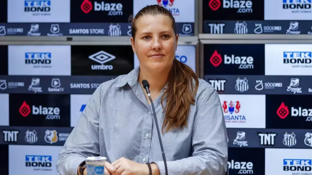 Avaí Kindermann rebate críticas de dirigente do Santos