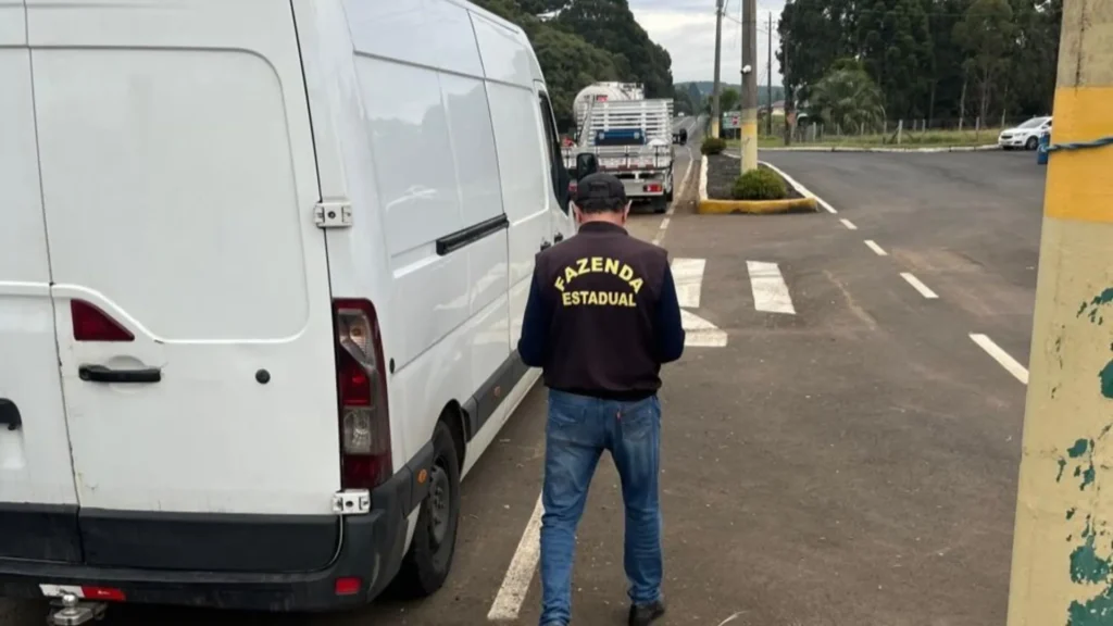 Fazenda flagra 22 cargas irregulares em operação no Meio-Oeste de SC