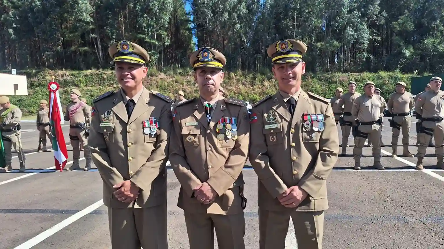 Batalhão celebra os 190 anos da PMSC com homenagens e promoções