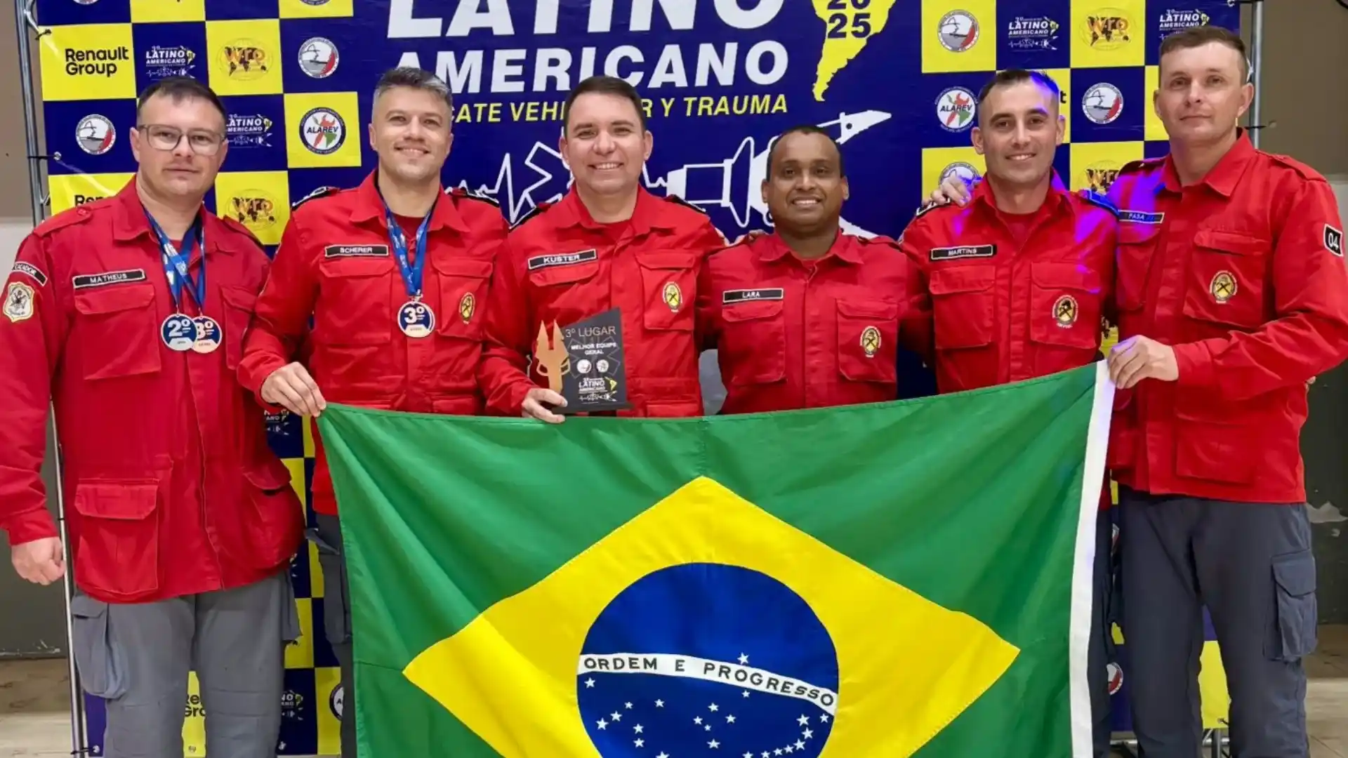 Bombeiros de Caçador se destacam em competição internacional