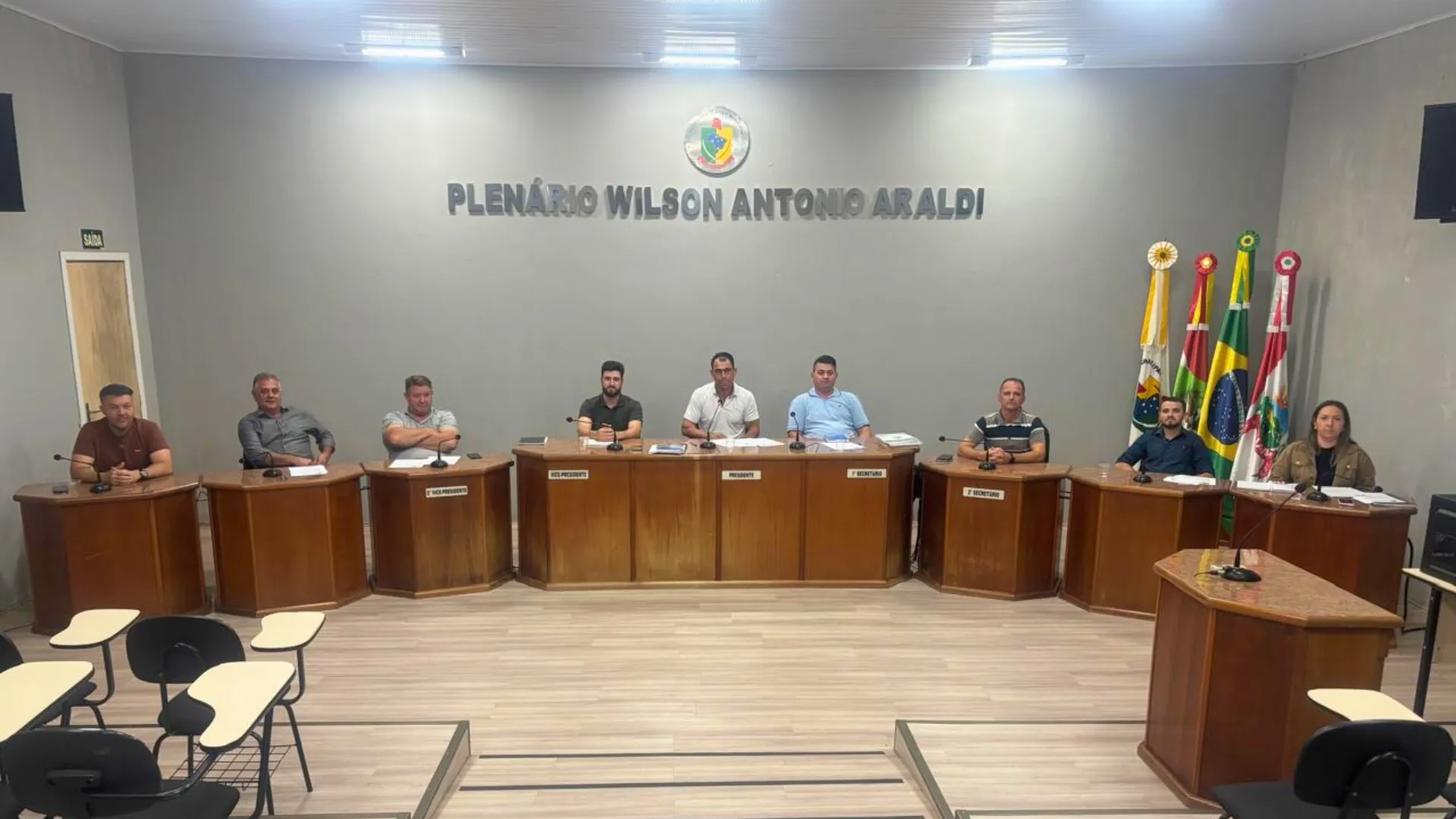 Câmara de Ibiam homenageia alunos por conquistas esportivas e ação ambiental