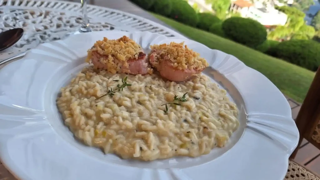 Risoto com queijos acompanha de filé migon no especial do Essência na Cozinha