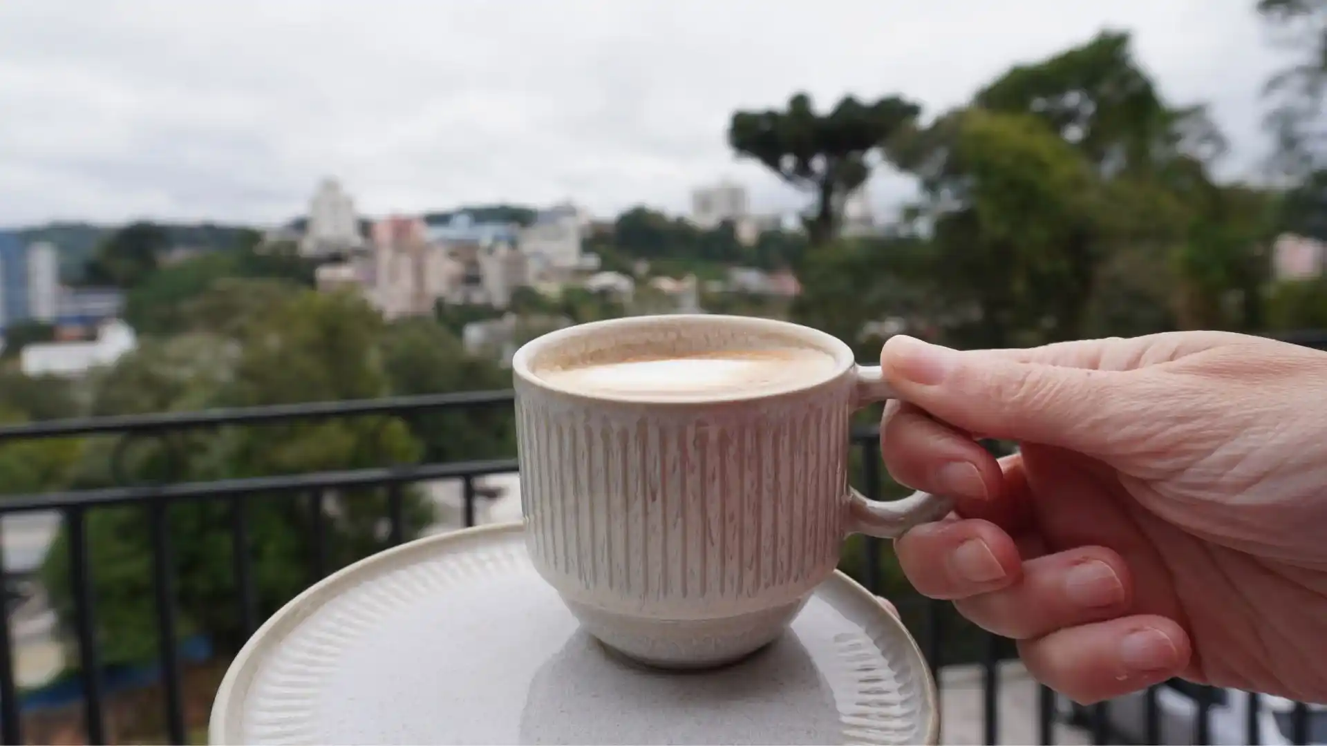 Café: o sabor que une os brasileiros e aquece os dias frios