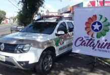 Mulher sofre abuso após encontro por aplicativo