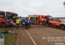 Acidente entre caminhão e ônibus deixa feridos em Campos Novos
